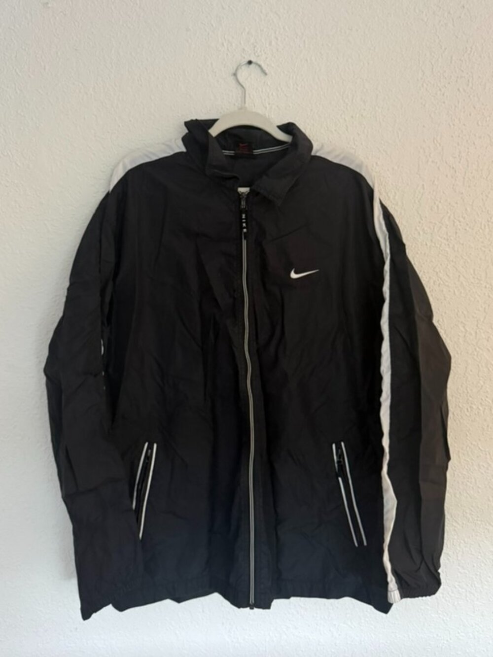 Vintage Nike Y2K Black White Full Zip Windbreaker Jacket XL Swoosh Track Jacket
